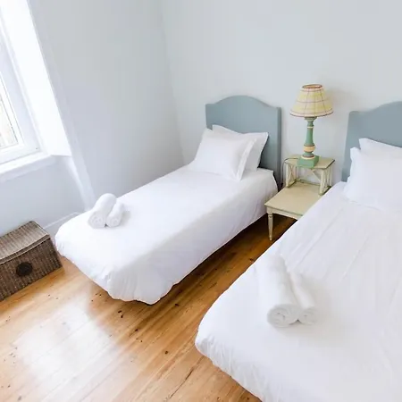 Апартаменты Light Filled 2br In Artsy Quarter
