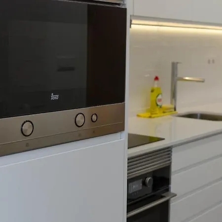 Апартаменты Light Filled 2br In Artsy Quarter *